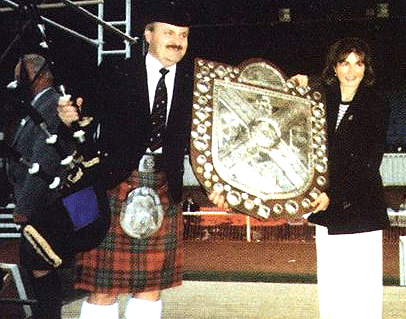 P/M Mathieosn's success was not confined to the Worlds...here he collects the coveted Argyll Shield after winning the Grade 1 Championship at Cowal