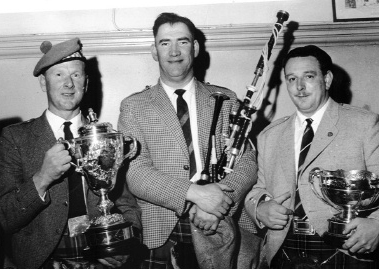 Gentle giant....Ronnie Laurie pictured in his younger day with Jimmy MacGregor (l) and Hector MacFadyen, Pennyghael