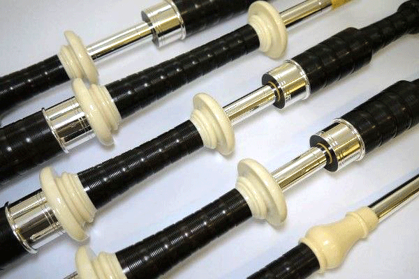 Bagpipes - DN4A - High Quality Set in Plain Silver